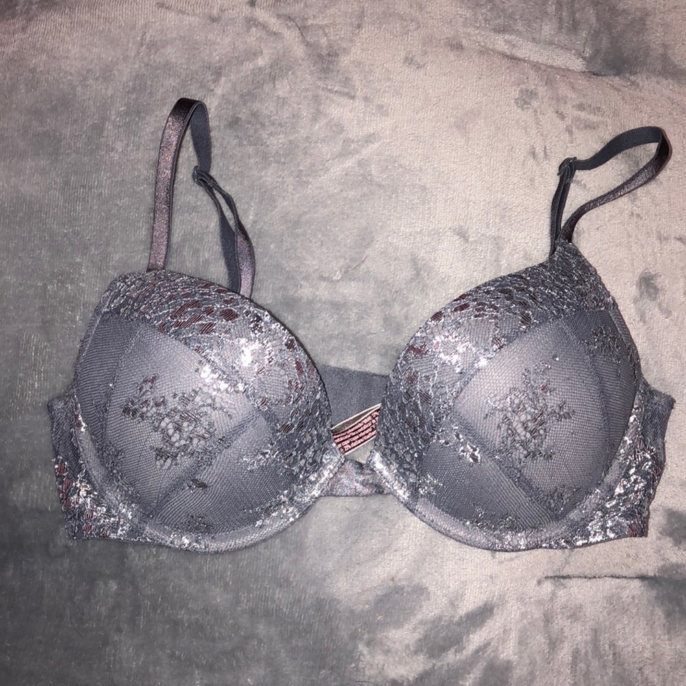 Victoria’s Secret Bombshell bra